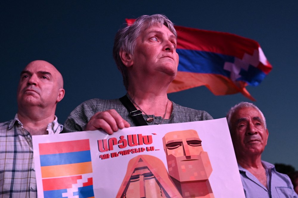 PORTUGUESE MEDIA ON “SEIGE OF KARABAKH”